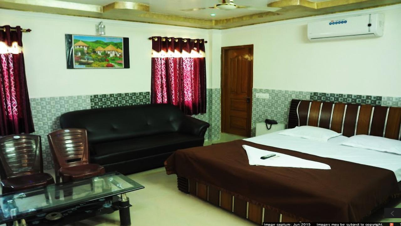 Hotel Manorama Inn Khammam Exterior photo